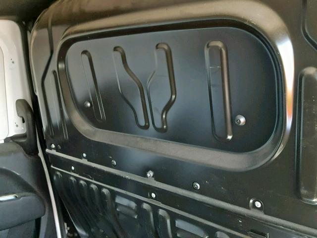 ZFBERFAB4H6E48724 - 2017 RAM PROMASTER 白色 照片 9