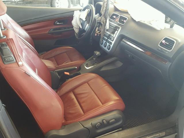 WVWFA71F49V019976 - 2009 VOLKSWAGEN EOS LUX 黑色 照片 5