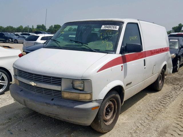 1GCDM19W5YB123943 - 2000 CHEVROLET ASTRO WHITE photo 2