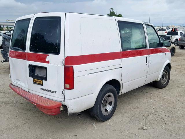 1GCDM19W5YB123943 - 2000 CHEVROLET ASTRO WHITE photo 4