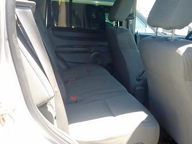 1J8HG48K67C598804 - 2007 JEEP COMMANDER SILVER photo 6