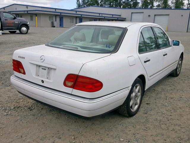 WDBJF65H4XA885035 - 1999 MERCEDES-BENZ E 320 WHITE photo 4