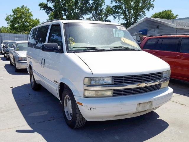 1GNDM19X02B149678 - 2002 CHEVROLET ASTRO WHITE photo 1