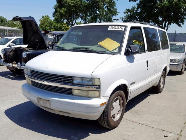 1GNDM19X02B149678 - 2002 CHEVROLET ASTRO WHITE photo 2