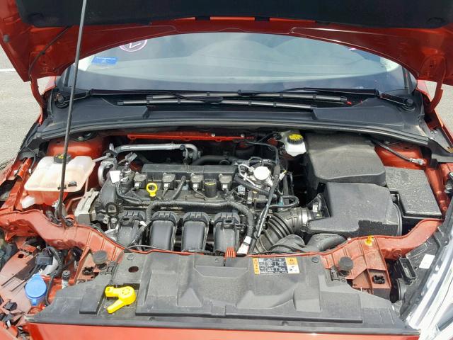 1FADP3N25JL277838 - 2018 FORD FOCUS TITA RED photo 7