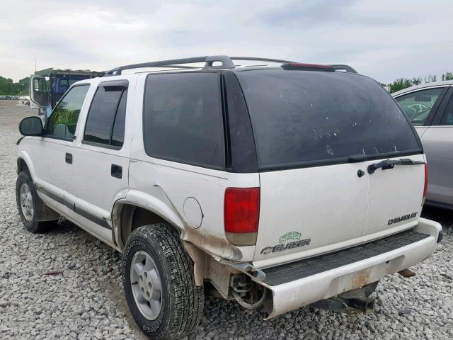 1GNDT13W7VK207213 - 1997 CHEVROLET BLAZER WHITE photo 3