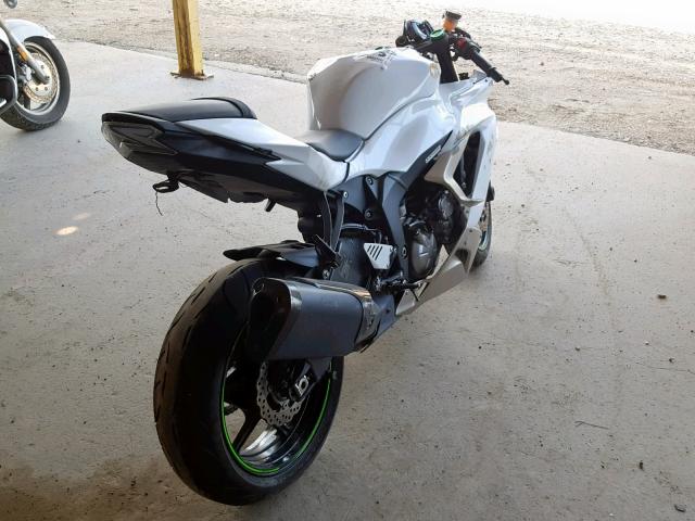 JKBZXJE1XHA025171 - 2017 KAWASAKI ZX636 E WHITE photo 4