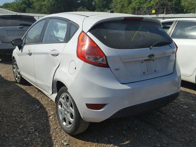 3FADP4EJ3BM157419 - 2011 FORD FIESTA SE WHITE photo 3