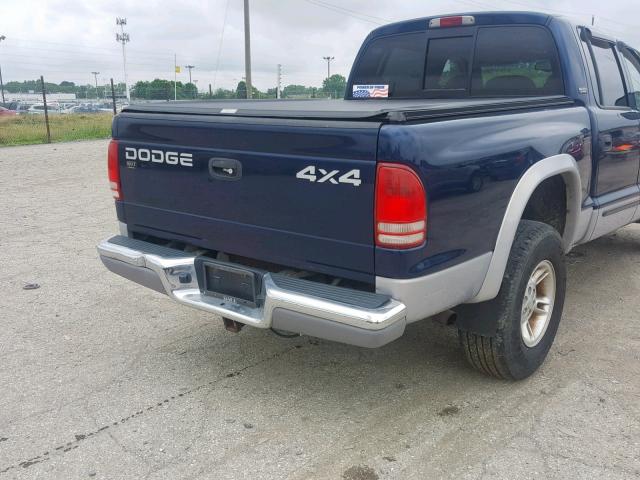 1B7HG2AZ3YS731982 - 2000 DODGE DAKOTA QUA BLUE photo 9