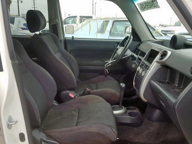 JTLKT324640145202 - 2004 TOYOTA SCION XB 白色 照片 5