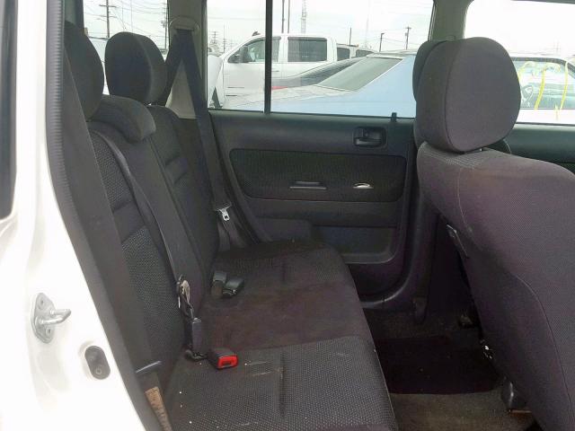 JTLKT324640145202 - 2004 TOYOTA SCION XB 白色 照片 6