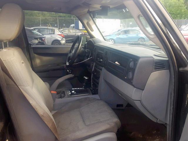 1J8HG48N96C263884 - 2006 JEEP COMMANDER BLACK photo 5