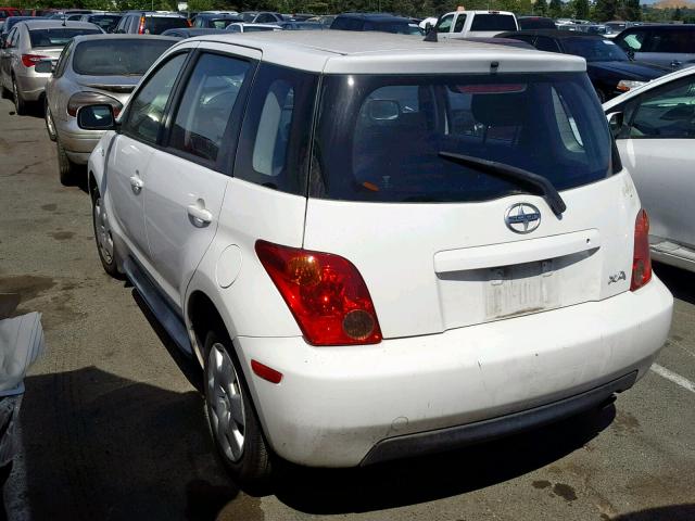 JTKKT624950118101 - 2005 TOYOTA SCION XA WHITE photo 3