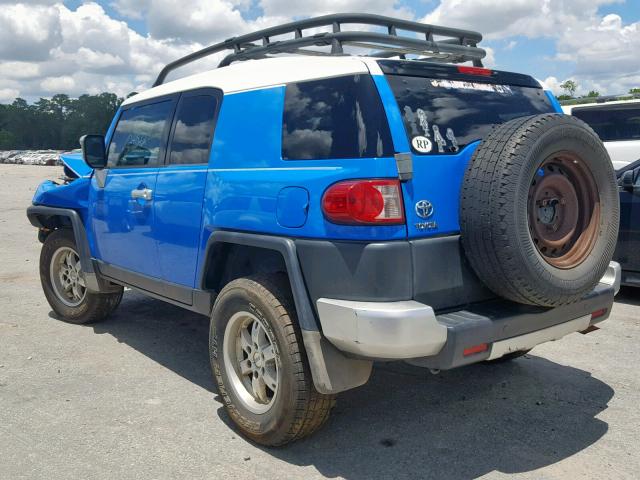 JTEZU11F270004870 - 2007 TOYOTA FJ CRUISER BLUE photo 3