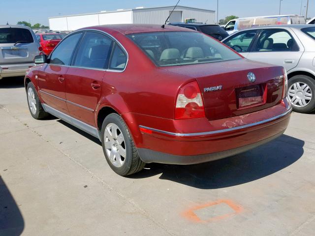 WVWRH63B53P448682 - 2003 VOLKSWAGEN PASSAT GLX RED photo 3