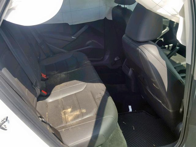 1VWDT7A30HC040497 - 2017 VOLKSWAGEN PASSAT R-L WHITE photo 6