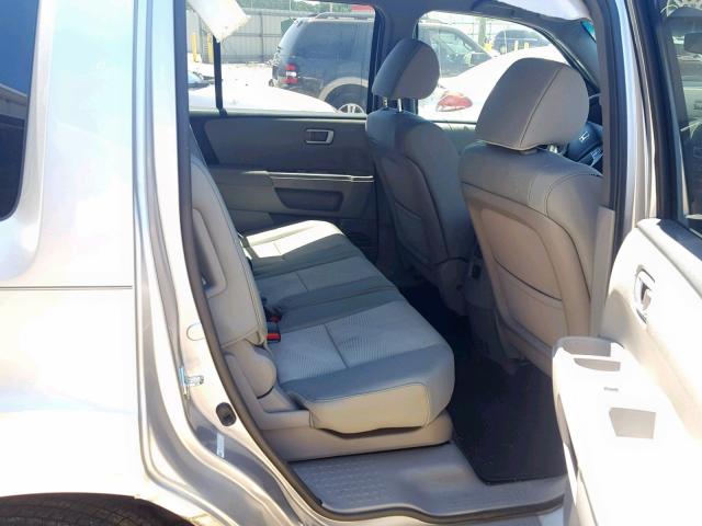 5FNYF3H29DB037869 - 2013 HONDA PILOT LX SILVER photo 6