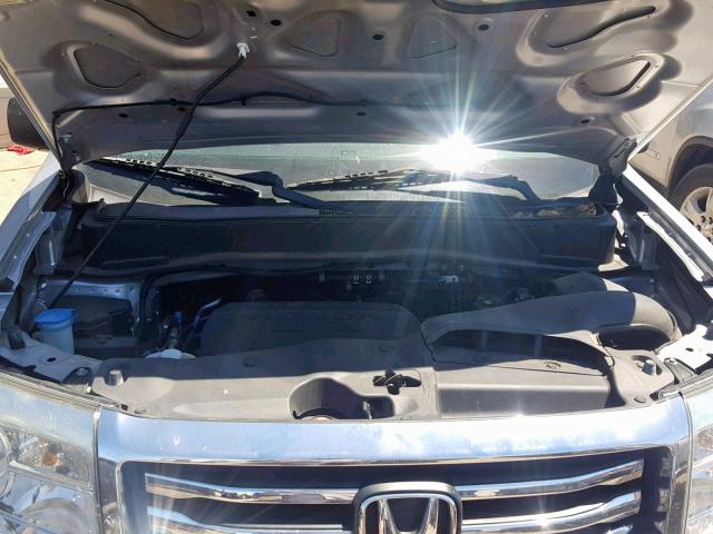 5FNYF3H29DB037869 - 2013 HONDA PILOT LX SILVER photo 7