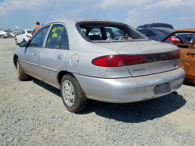 3FAFP13PX1R141735 - 2001 FORD ESCORT SILVER photo 3