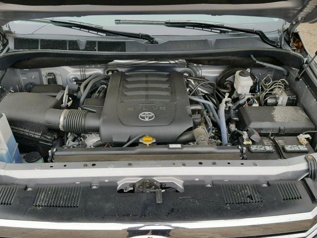 5TFAY5F19HX599767 - 2017 TOYOTA TUNDRA CRE SILVER photo 7