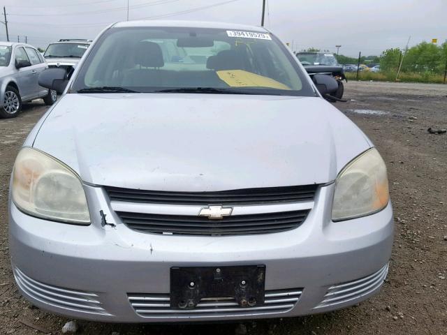 1G1AK54F557521197 - 2005 CHEVROLET COBALT SILVER photo 9