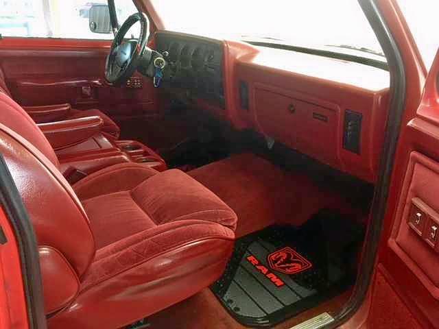 3B4GE17Y3PM128853 - 1993 DODGE RAMCHARGER RED photo 5