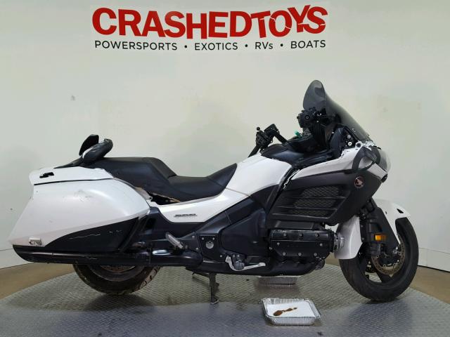 JH2SC6848GK300224 - 2016 HONDA GL1800 B WHITE photo 1