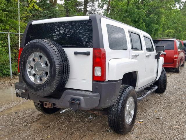 5GTDN13E378142251 - 2007 HUMMER H3 WHITE photo 4