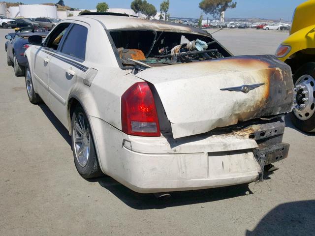 2C3JA43R15H607521 - 2005 CHRYSLER 300 BURN photo 3