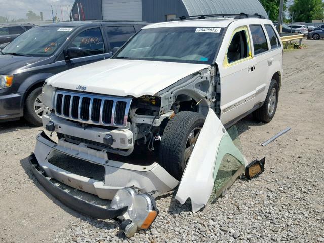 1J4HR58255C592264 - 2005 JEEP GRAND CHER WHITE photo 2