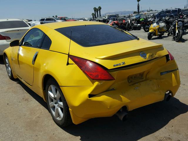 JN1AZ34D75M606360 - 2005 NISSAN 350Z COUPE YELLOW photo 3