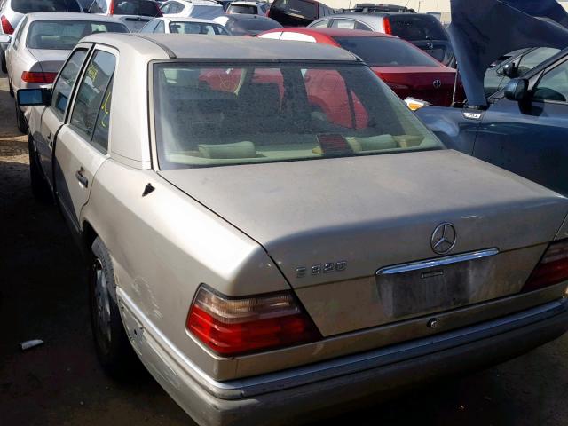 WDBEA32E3SC159964 - 1995 MERCEDES-BENZ E 320 BASE BEIGE photo 3