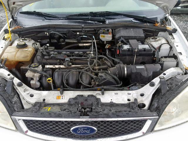 1FAHP34N67W232895 - 2007 FORD FOCUS ZX4 WHITE photo 7