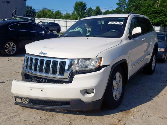 1J4RR4GG4BC556542 - 2011 JEEP GRAND CHER WHITE photo 2