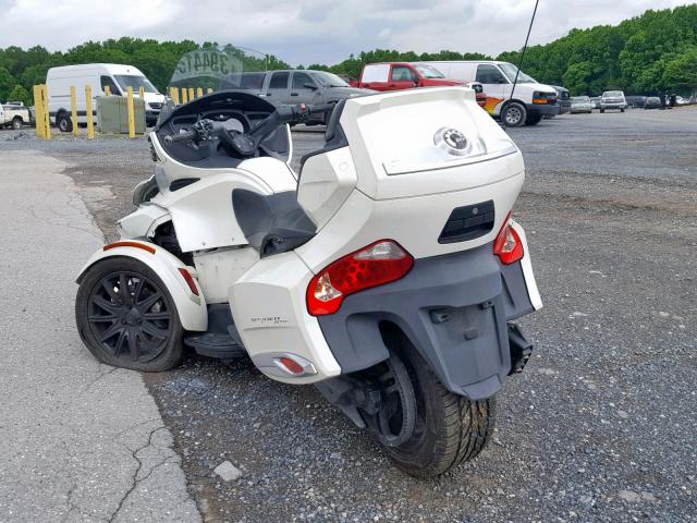 2BXNBDD26FV003381 - 2015 CAN-AM SPYDER ROA WHITE photo 3