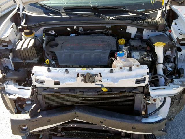 ZFBERFBT8G6B09969 - 2016 RAM PROMASTER 白色 照片 7