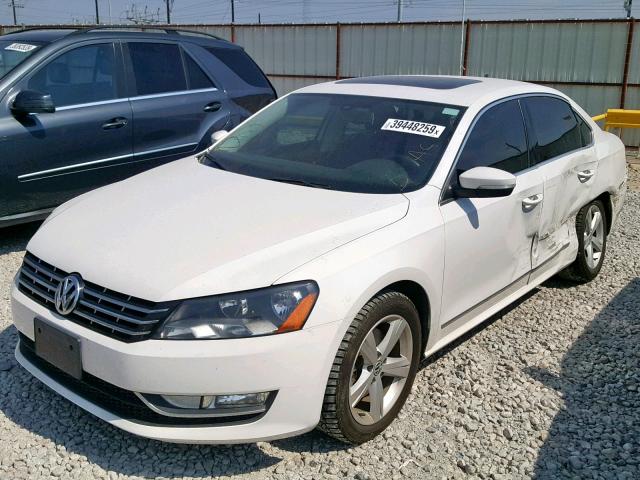 1VWBN7A39DC090245 - 2013 VOLKSWAGEN PASSAT SE WHITE photo 2