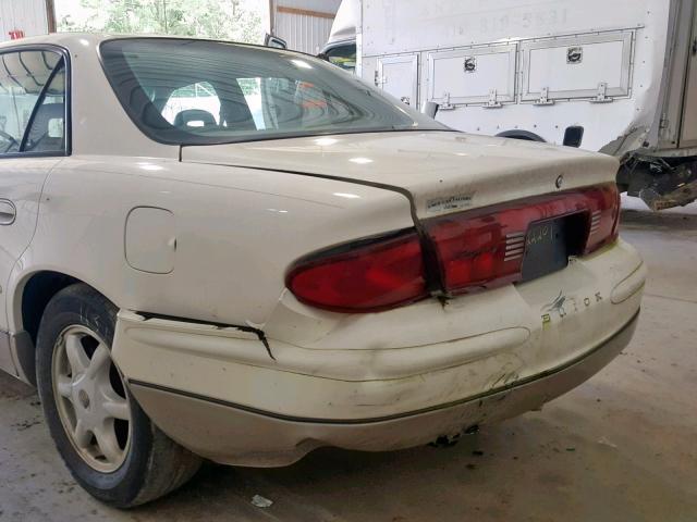 2G4WB55K421208199 - 2002 BUICK REGAL LS WHITE photo 9