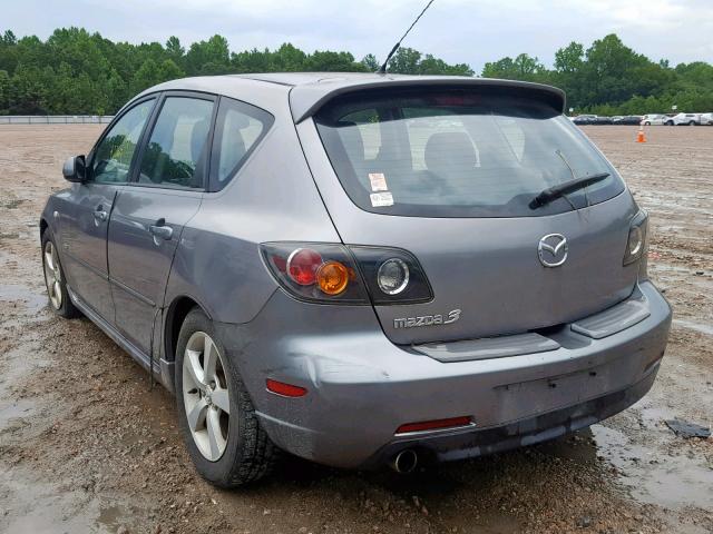 JM1BK343051294607 - 2005 MAZDA 3 HATCHBAC GRAY photo 3