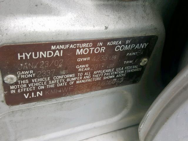 KMHWF25S72A616043 - 2002 HYUNDAI SONATA GL SILVER photo 10