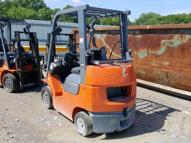 87840 - 2004 TOYOTA FORKLIFT ORANGE photo 3