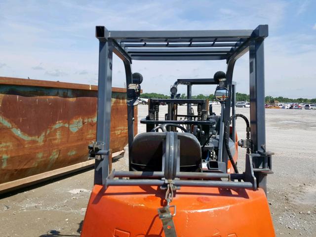 86581 - 2004 TOYOTA FORKLIFT ORANGE photo 6