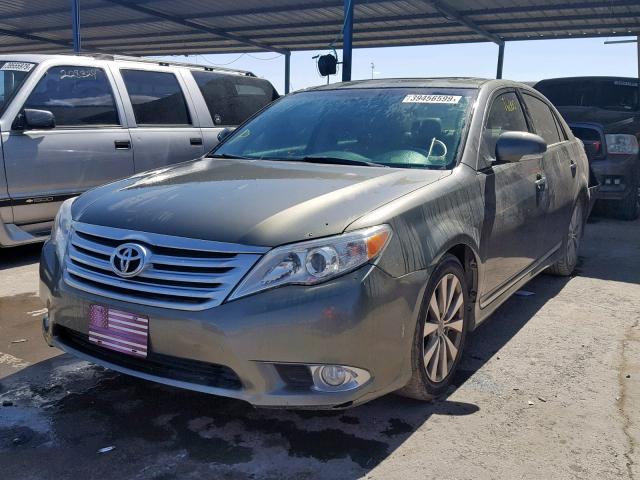 4T1BK3DBXBU425507 - 2011 TOYOTA AVALON BAS GRAY photo 2