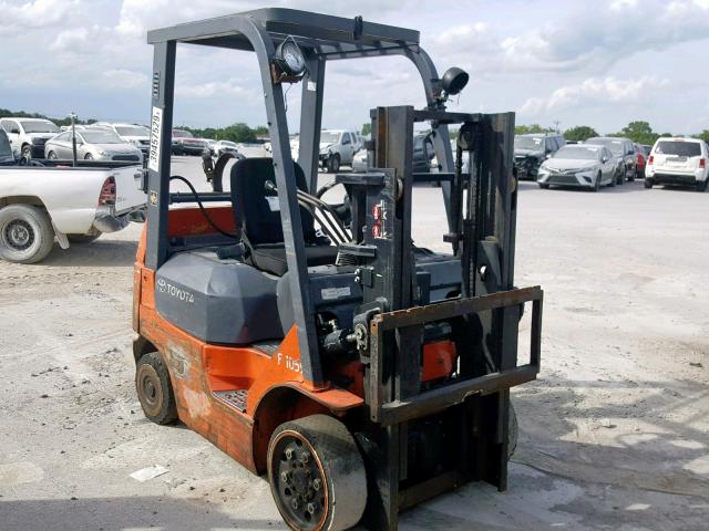 85681 - 2004 TOYOTA FORKLIFT ORANGE photo 1