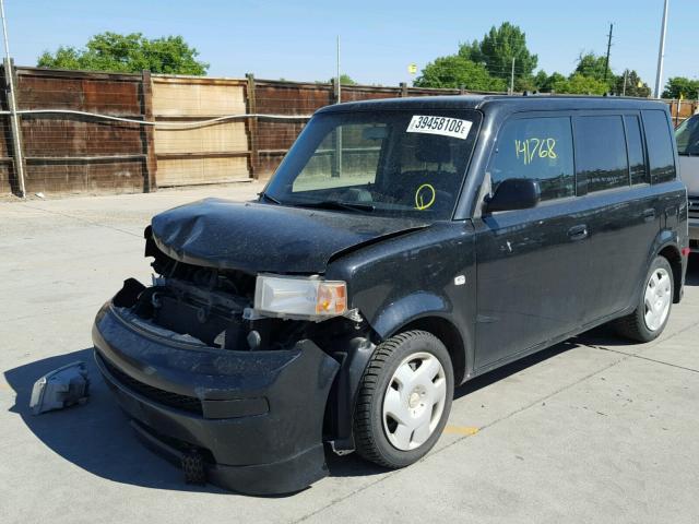 JTLKT324650210955 - 2005 TOYOTA SCION XB Schwarz Foto 2