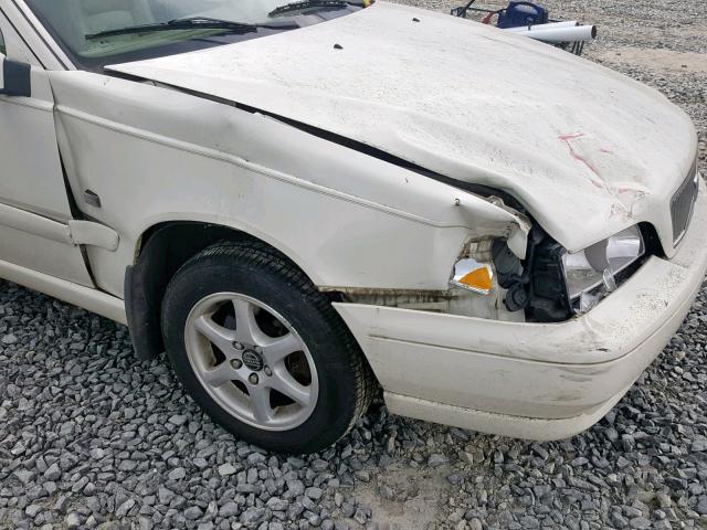 YV1LS55A4X1586187 - 1999 VOLVO S70 WHITE photo 9