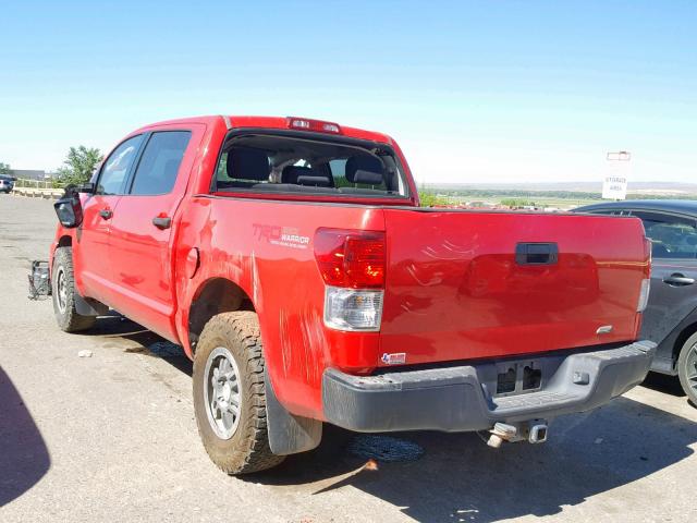 5TFDW5F10BX161150 - 2011 TOYOTA TUNDRA CRE RED photo 3