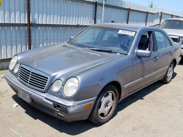 WDBJF72F7VA205103 - 1997 MERCEDES-BENZ E 420 GRAY photo 2