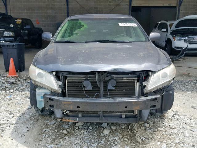 4T1BE46K18U785588 - 2008 TOYOTA CAMRY CE GRAY photo 9