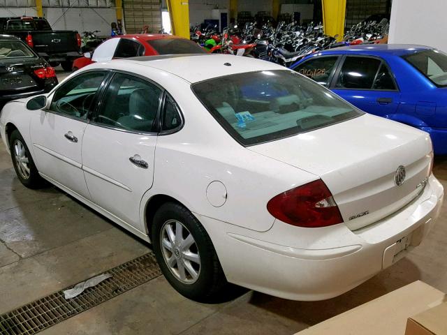 2G4WD532651211266 - 2005 BUICK LACROSSE C WHITE photo 3